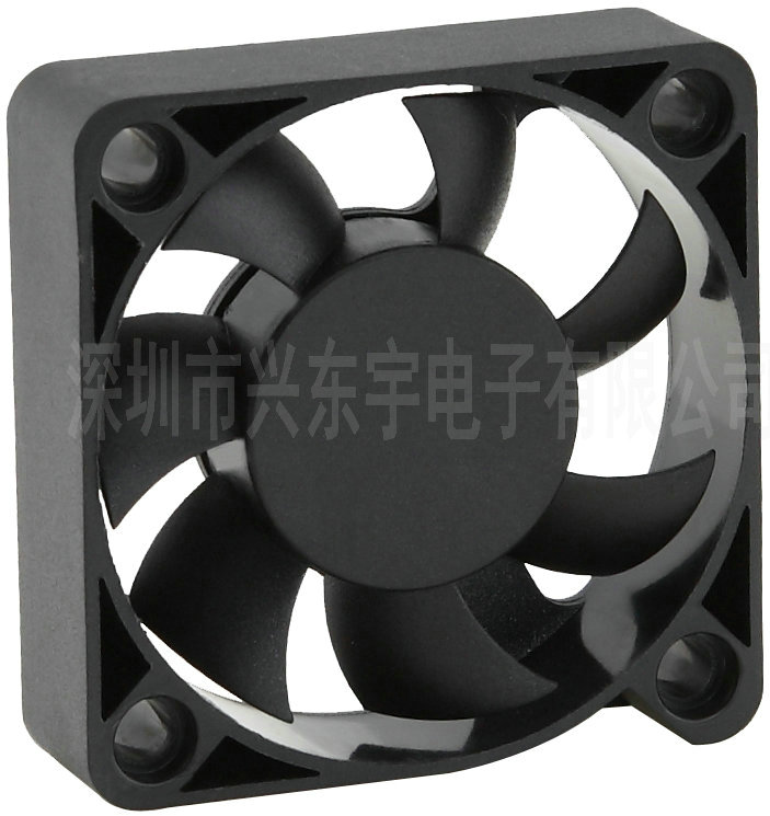 舞臺(tái)燈光散熱風(fēng)扇http://www.dekwqsu.cn/products-detail.asp?cpid=121